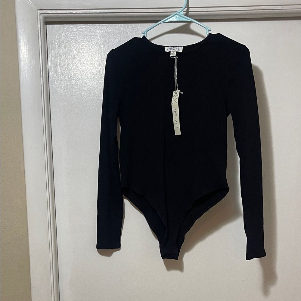 She + Sky Black Ribbed bodysuit size small NWT